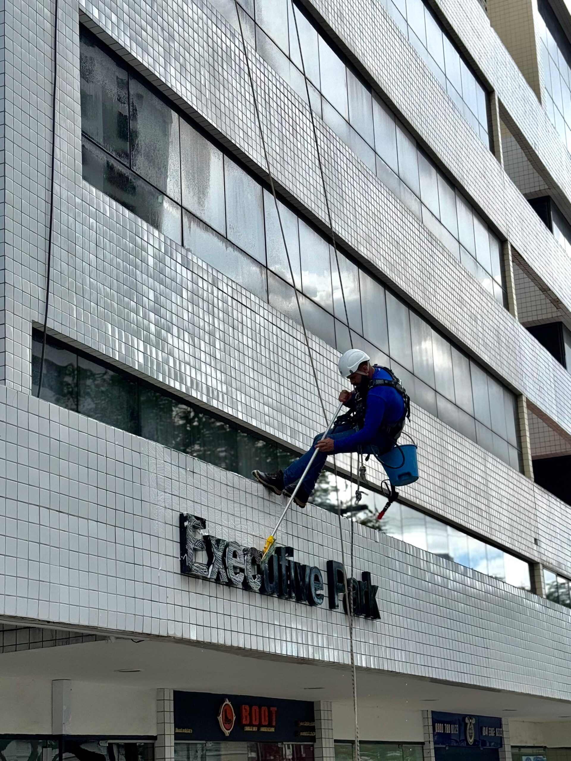 WhatsApp Image 2025-03-16 at 11.52.28